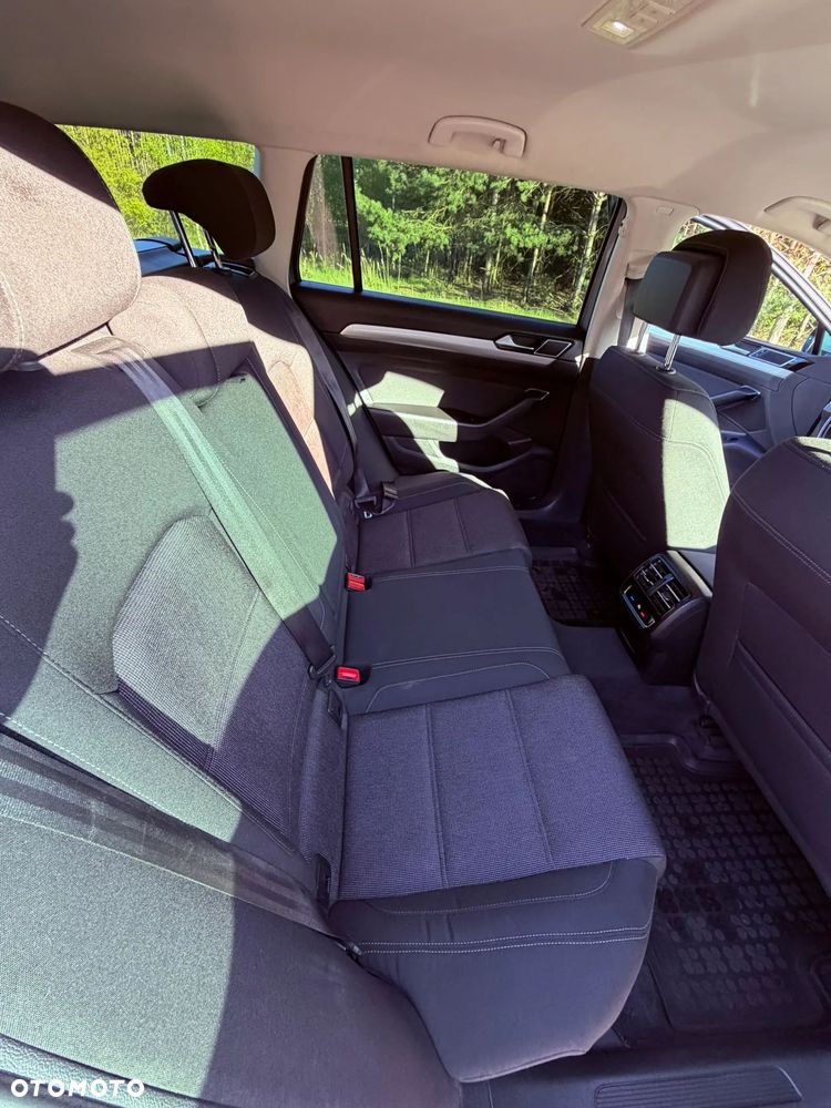 Volkswagen Passat 1.8 TSI BMT Comfortline - 11