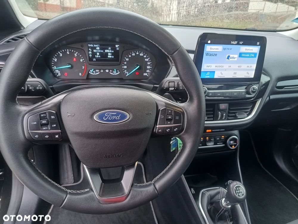 Ford Fiesta 1.0 EcoBoost S&S TITANIUM - 18