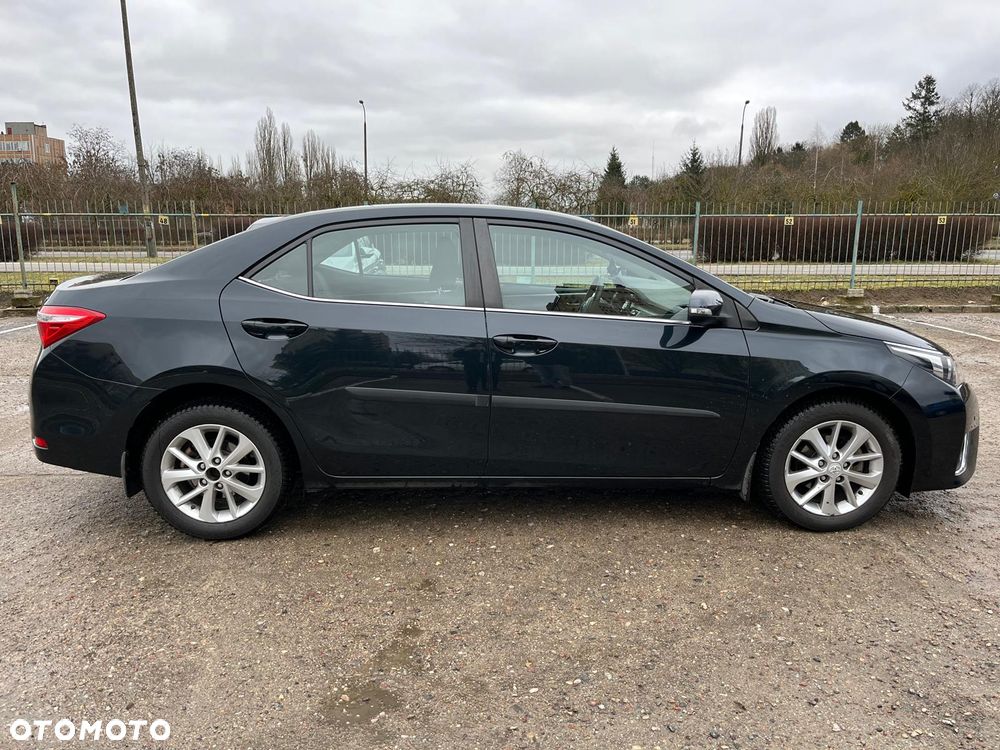 Toyota Corolla 1.6 Premium - 3
