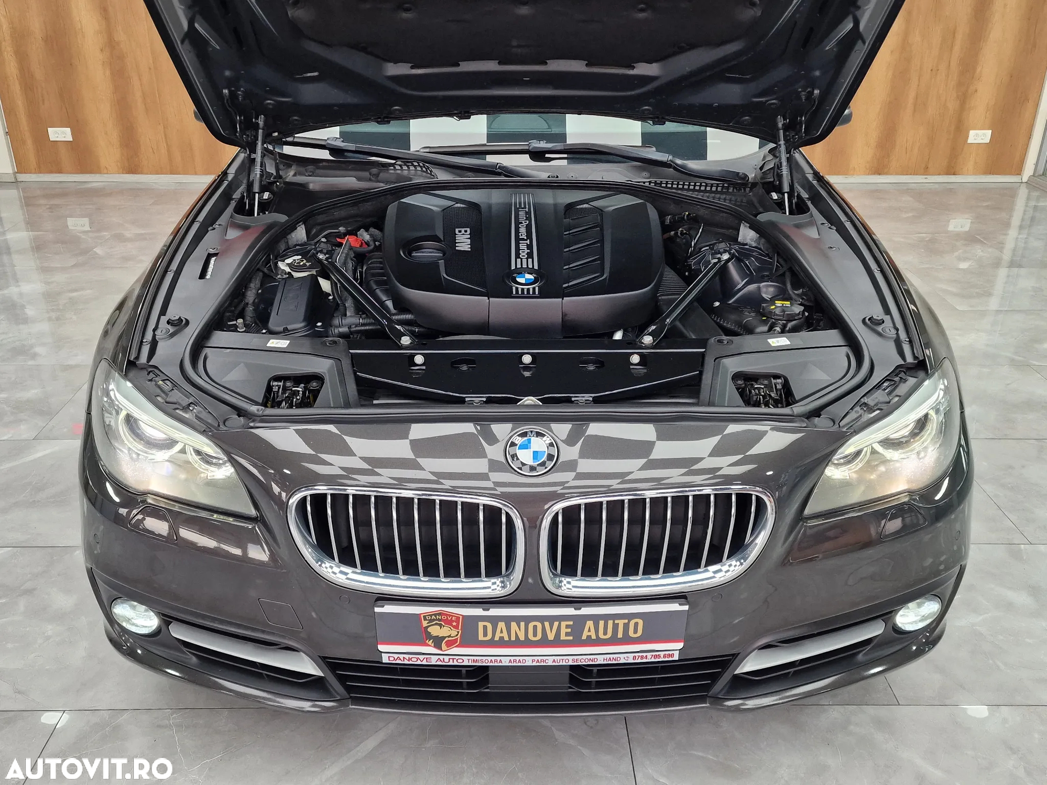 BMW Seria 5 520d Touring Aut. Luxury Line - 27