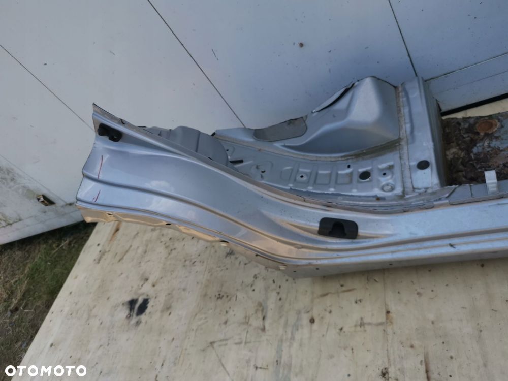 SUBARU XV II 17- CWIARTKA PROG SLUPEK SRODKOWY PRAWY - 5