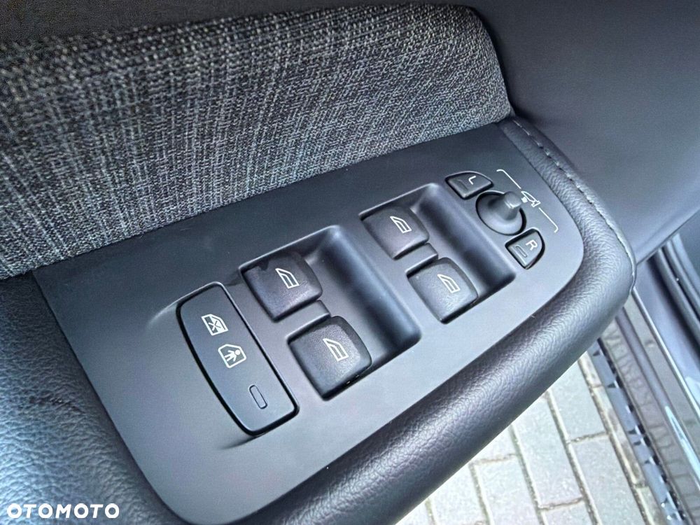 Volvo XC 60 - 13