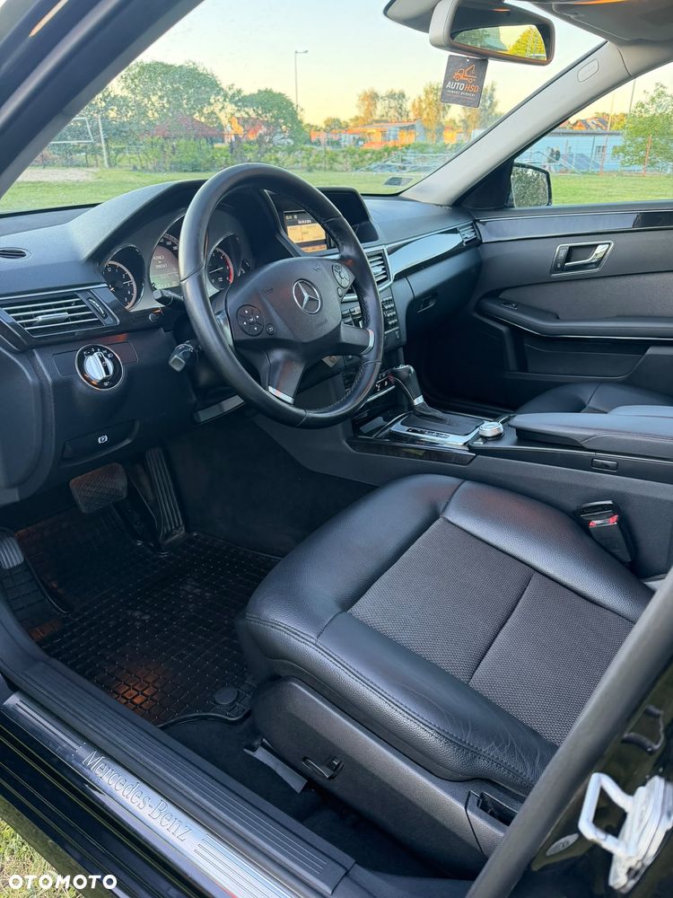 Mercedes-Benz Klasa E 220 CDI DPF BlueEFFICIENCY Automatik Avantgarde - 11