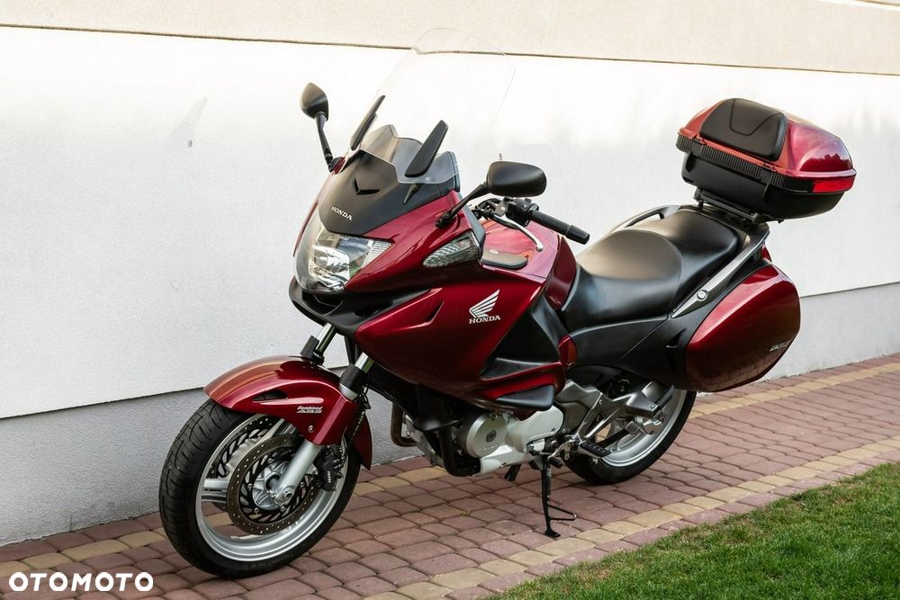 Honda NTV - 11