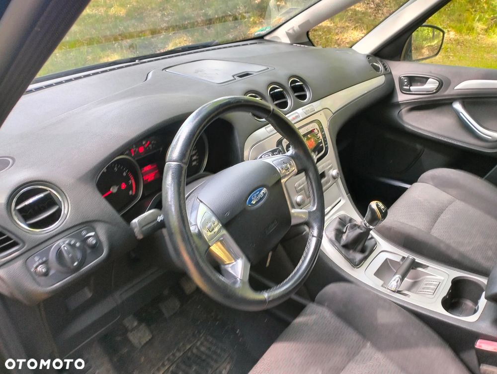 Ford S-Max 2.0 Ambiente - 29