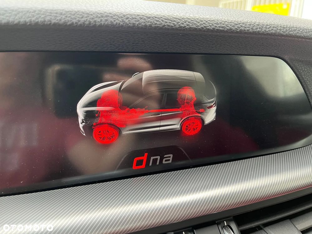 Alfa Romeo Stelvio - 11
