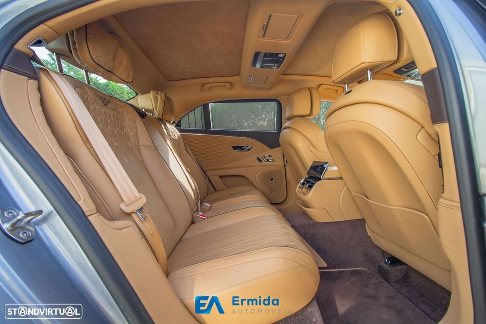 Bentley Flying Spur - 31