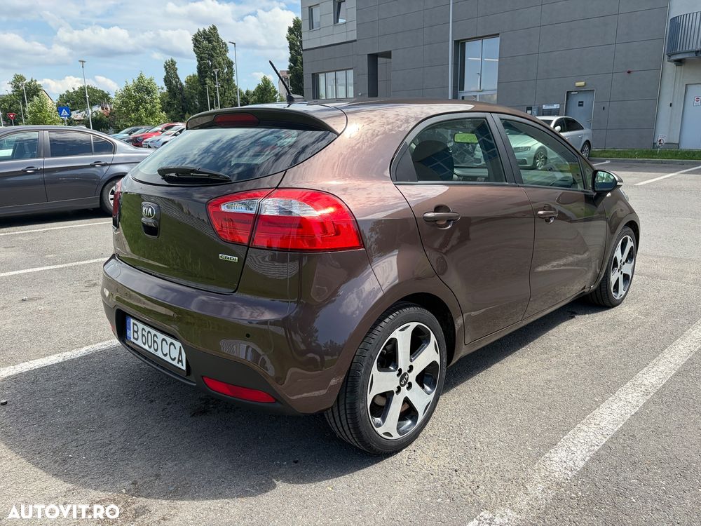Kia Rio 1.4 DSL Comfort - 3