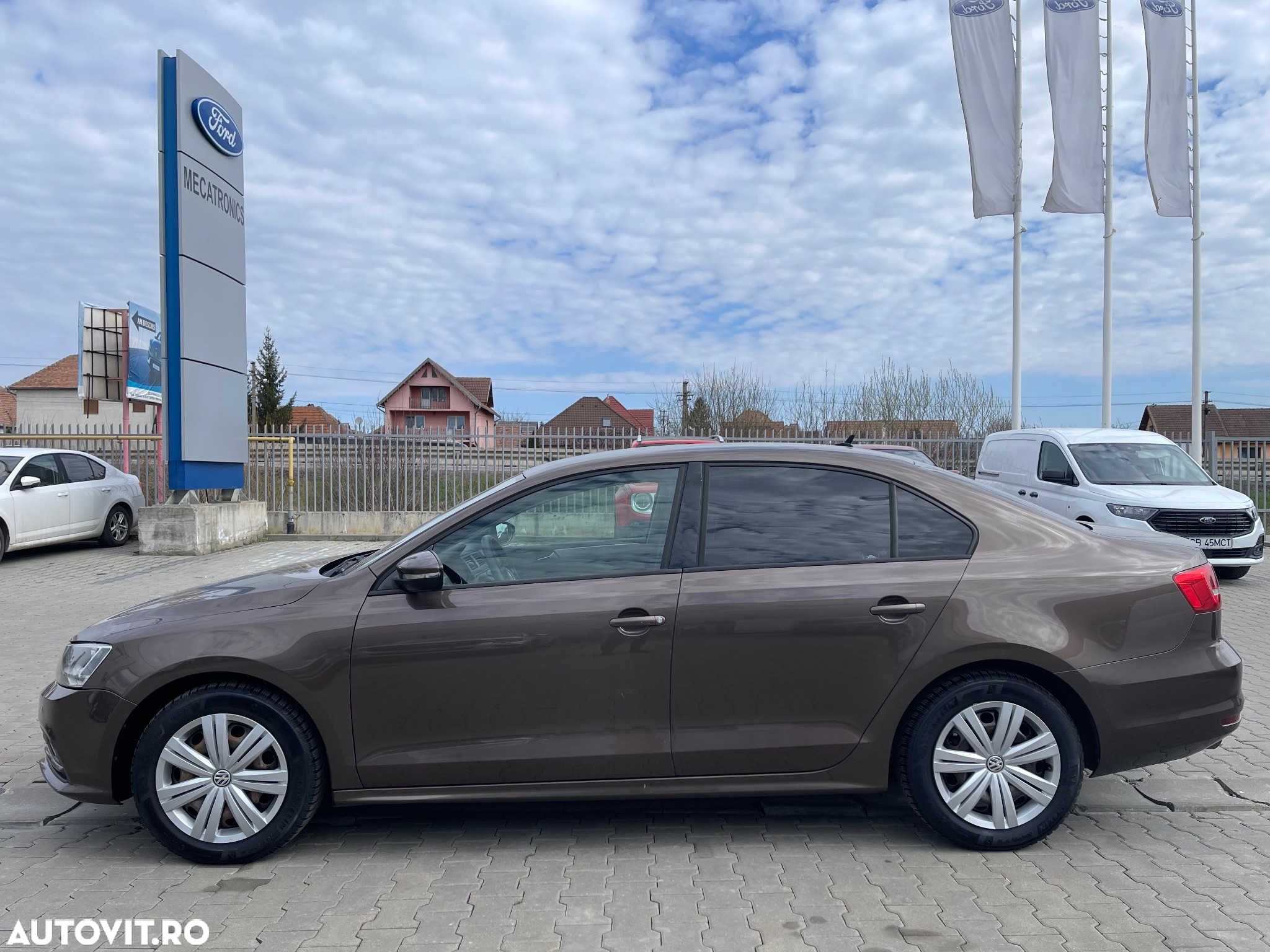 Volkswagen Jetta 1.2 TSI Comfortline - 2