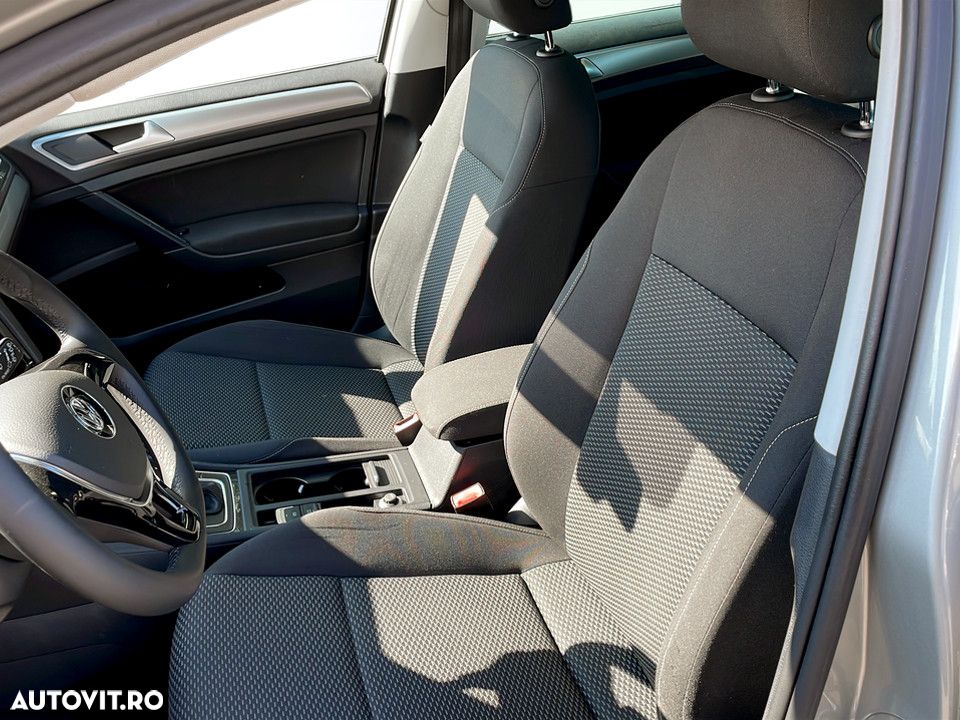 Volkswagen Golf 1.0 TSI DSG Comfortline - 15