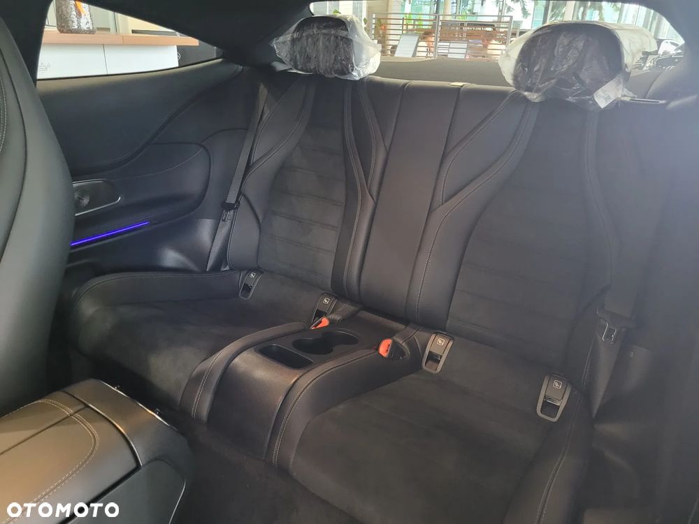 Mercedes-Benz CLE 300 mHEV 4-Matic AMG Line - 6