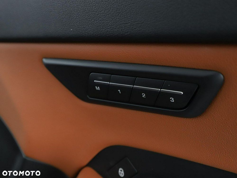 Jaguar E-Pace D150 AWD - 39