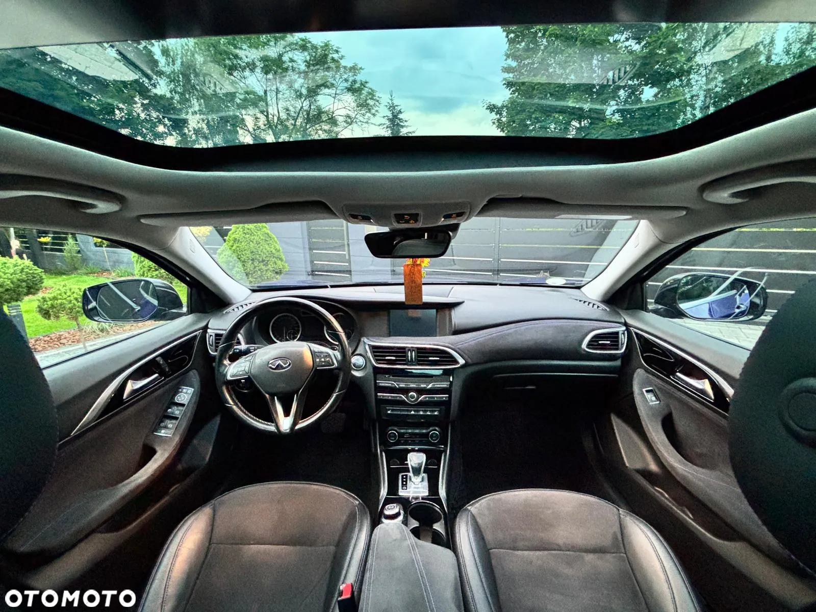 Infiniti Q30 1.5d Business Executive 7DCT - 15