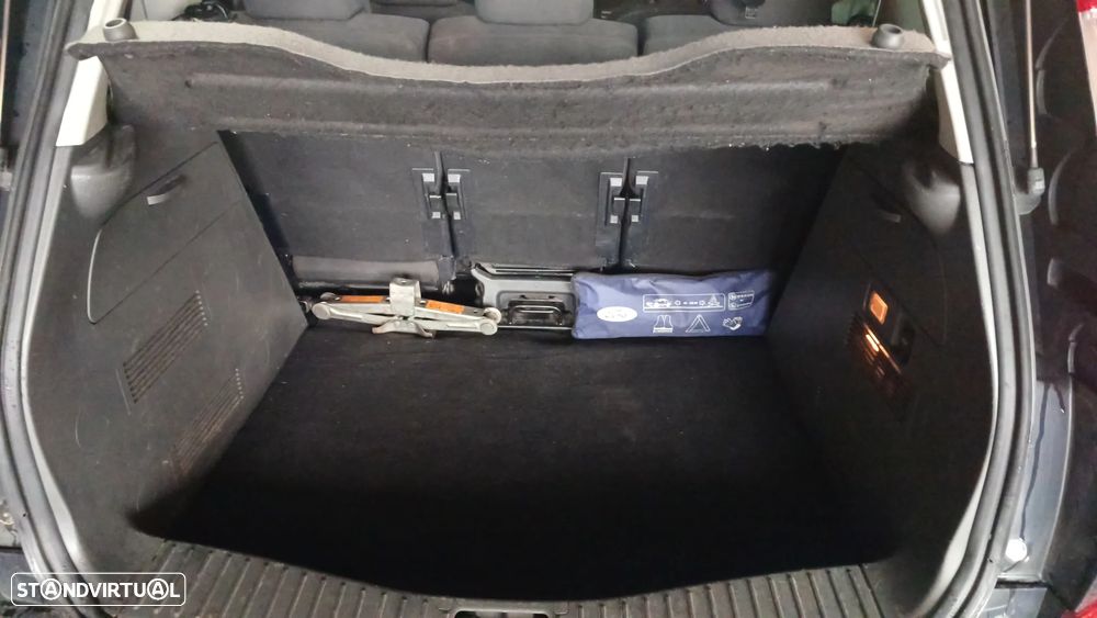 Ford C-Max 1.6 TDCi Titanium - 4