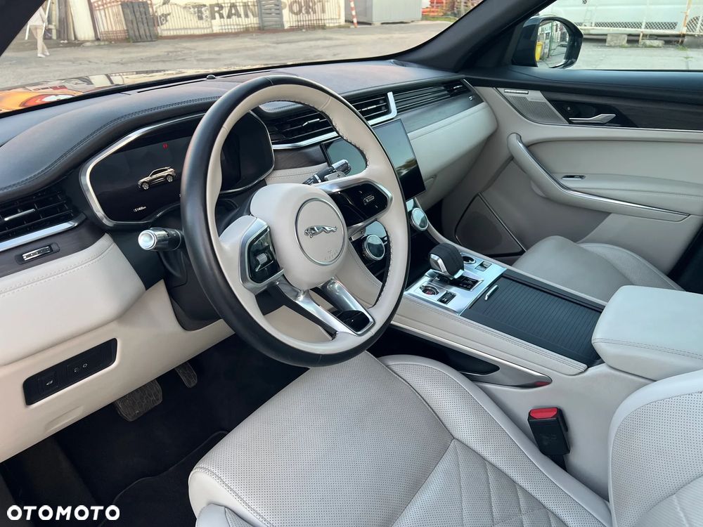 Jaguar F-Pace P250 AWD S - 2