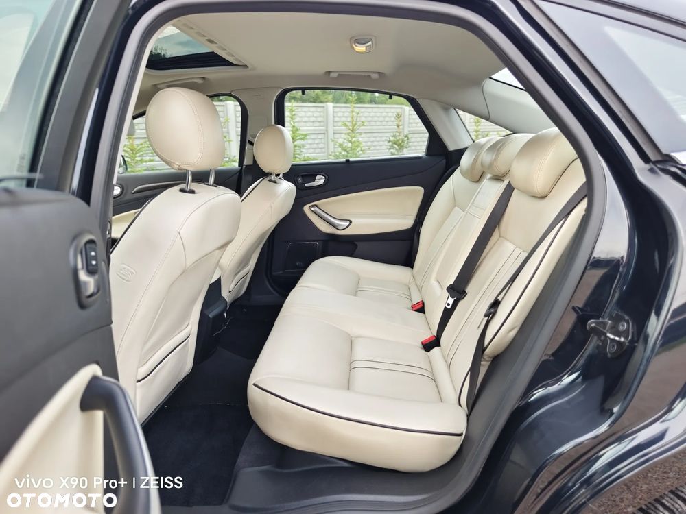 Ford Mondeo 2.5 Ghia X - 16