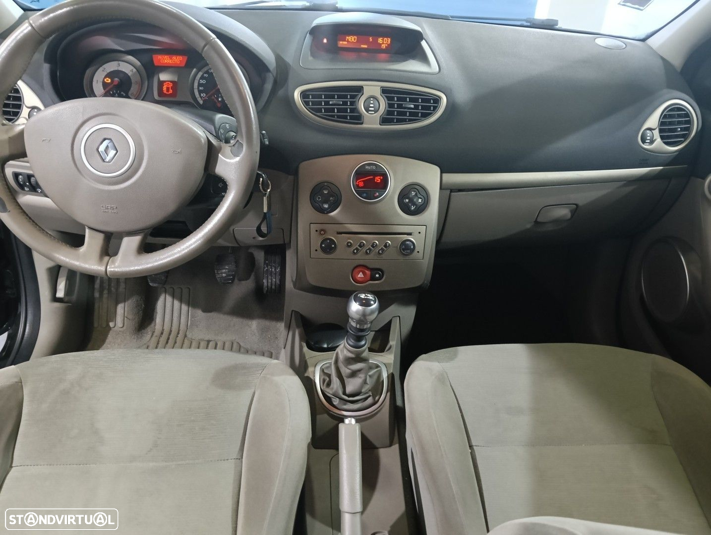 Renault Clio 1.5 dCi Privilège Luxe - 15
