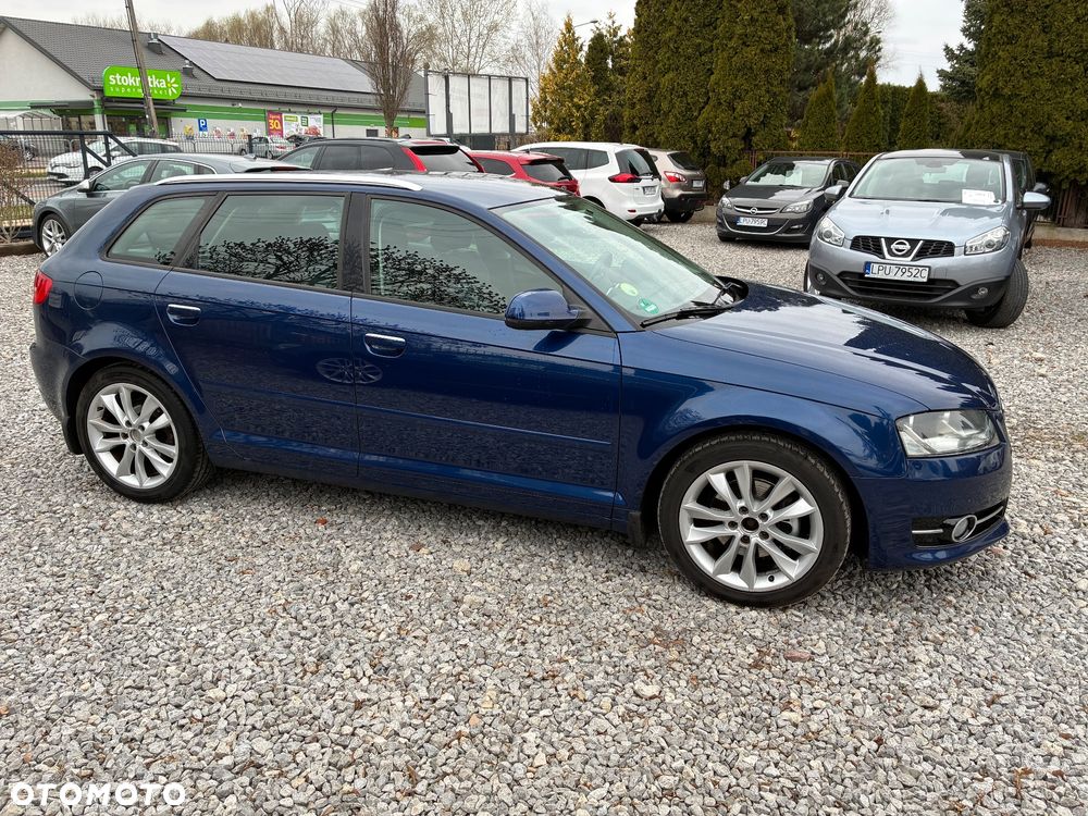 Audi A3 Sportback - 8