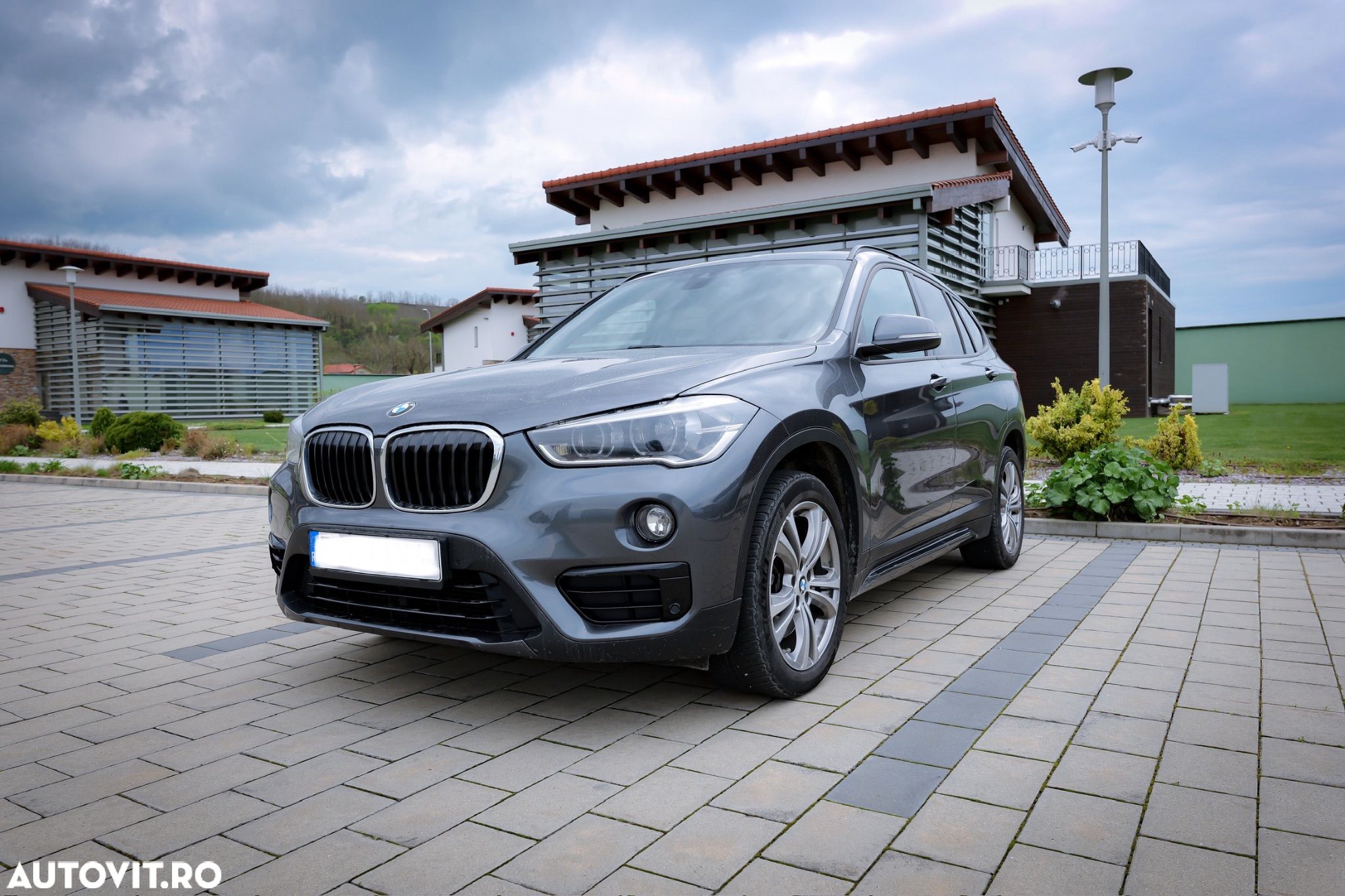 BMW X1 - 1