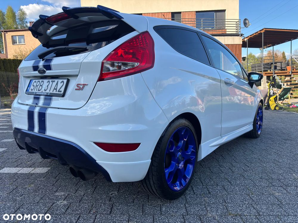 Ford Fiesta 1.6 Sport - 5