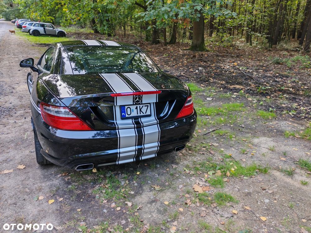 Mercedes-Benz SLK 200 (BlueEFFICIENCY) 7G-TRONIC - 11