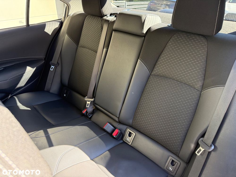 Toyota Corolla 1.8 Hybrid Executive - 19