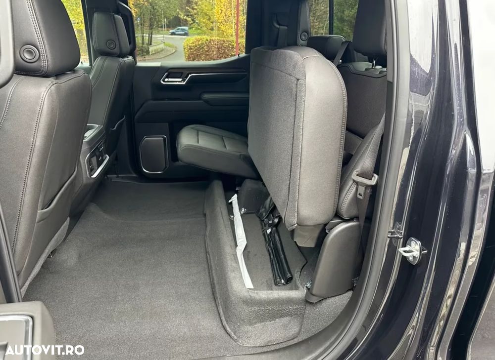 Chevrolet Silverado - 19