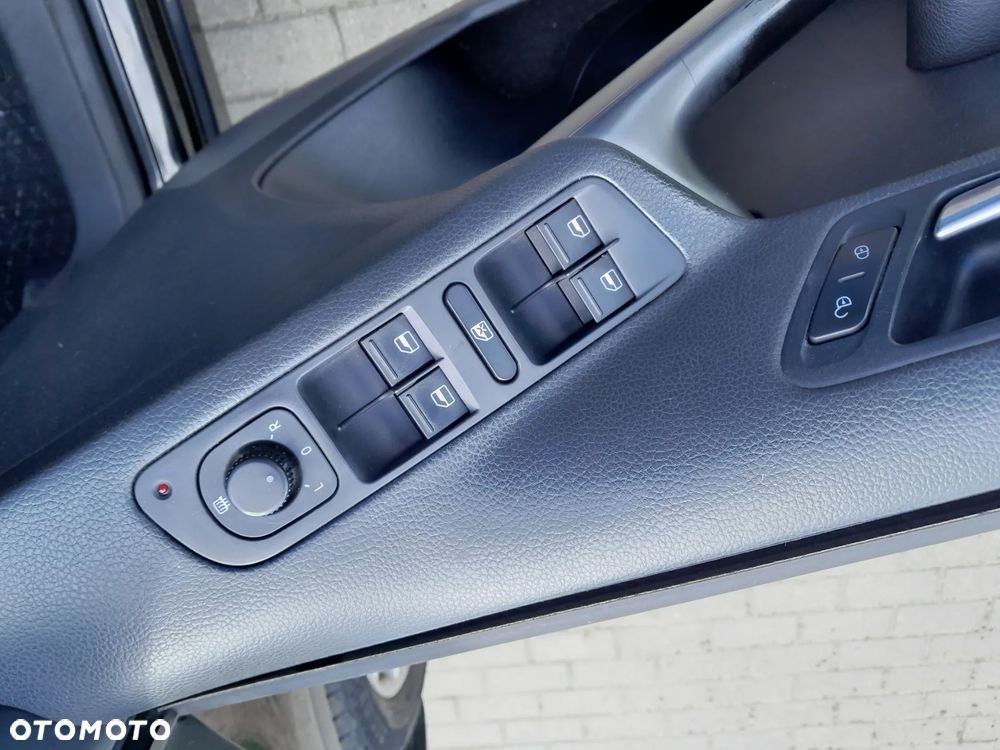Volkswagen Tiguan 1.4 TSI BlueMotion Technology Exclusive - 10