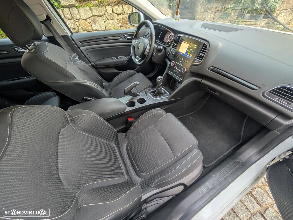 Renault Mégane ENERGY dCi 110 ECO2 EXPERIENCE - 19