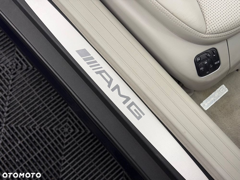 Mercedes-Benz SL 55 AMG - 14