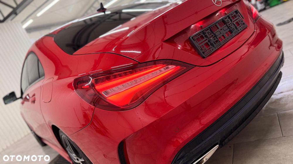 Mercedes-Benz CLA 180 AMG Line - 9
