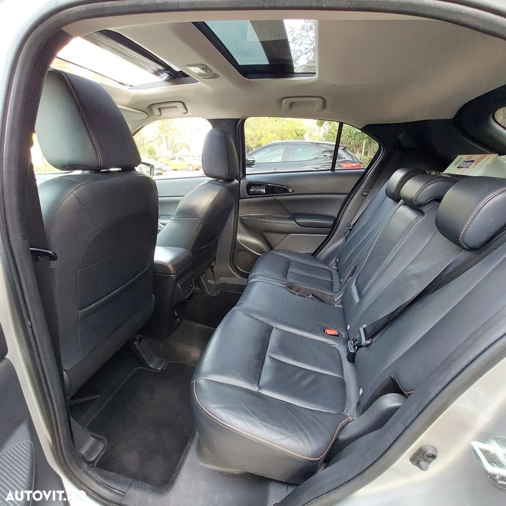 Mitsubishi Eclipse-Cross 1.5-litre 16-valve DOHC MIVEC 4X4 Instyle+ Aut. - 9