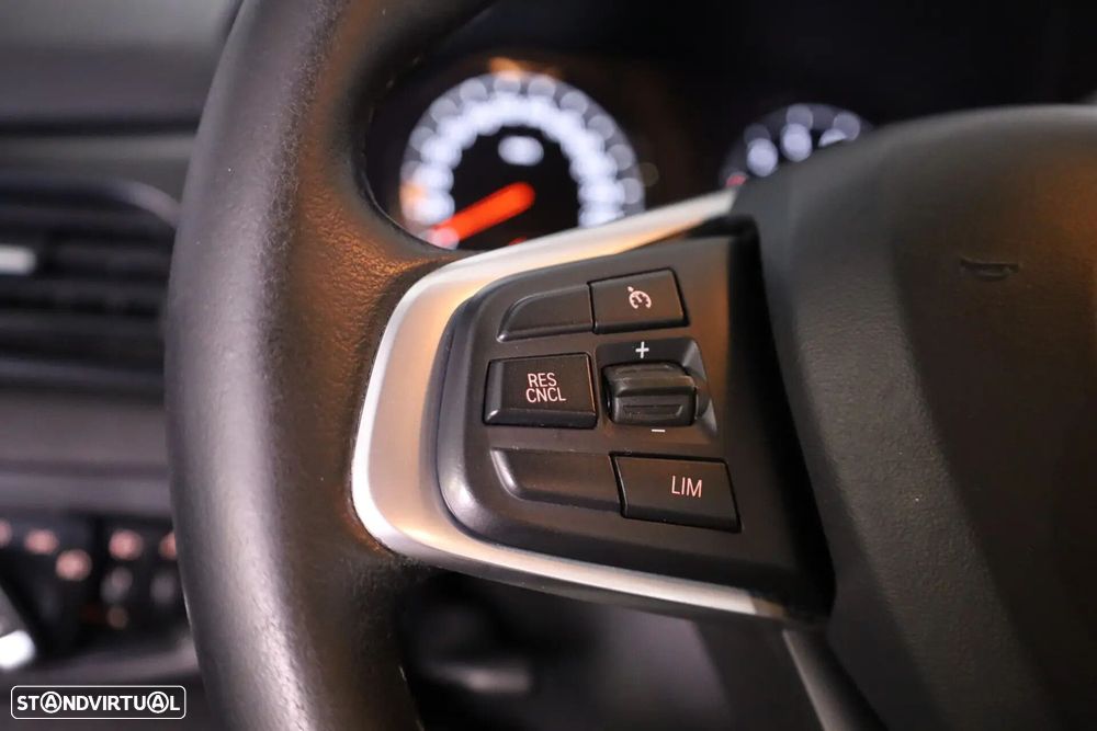 BMW 225xe Active Tourer Advantage - 36