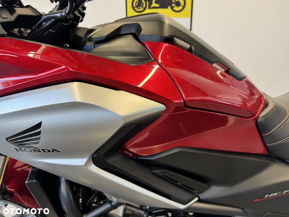 Honda NC - 20