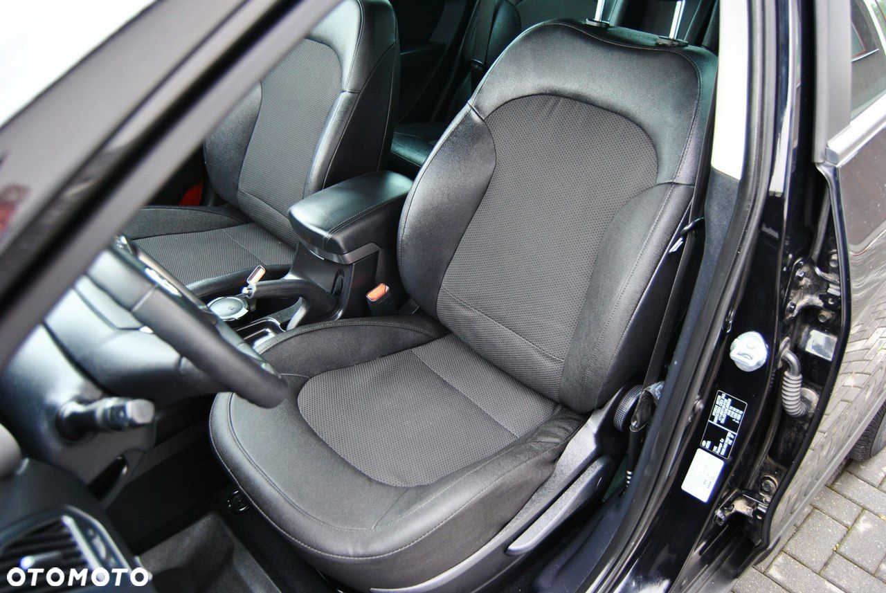 Hyundai ix35 1.7 CRDi Premium 2WD - 10