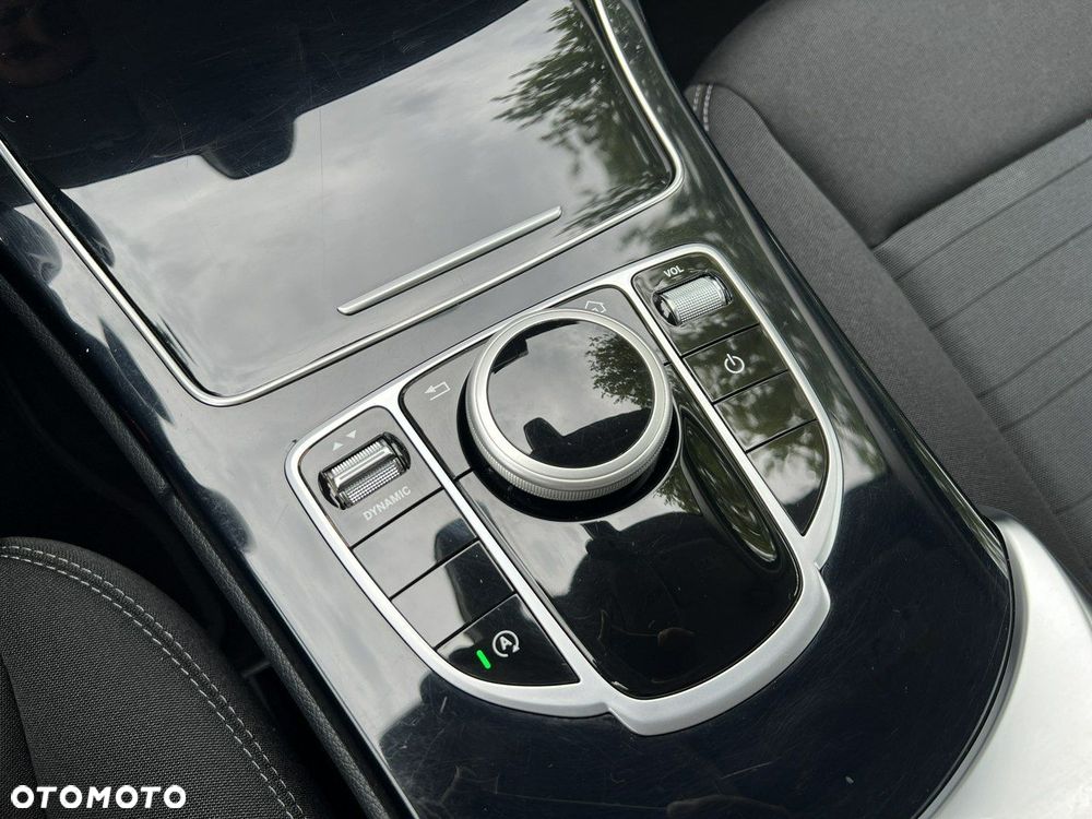 Mercedes-Benz Klasa C 220 d 9G-TRONIC - 17