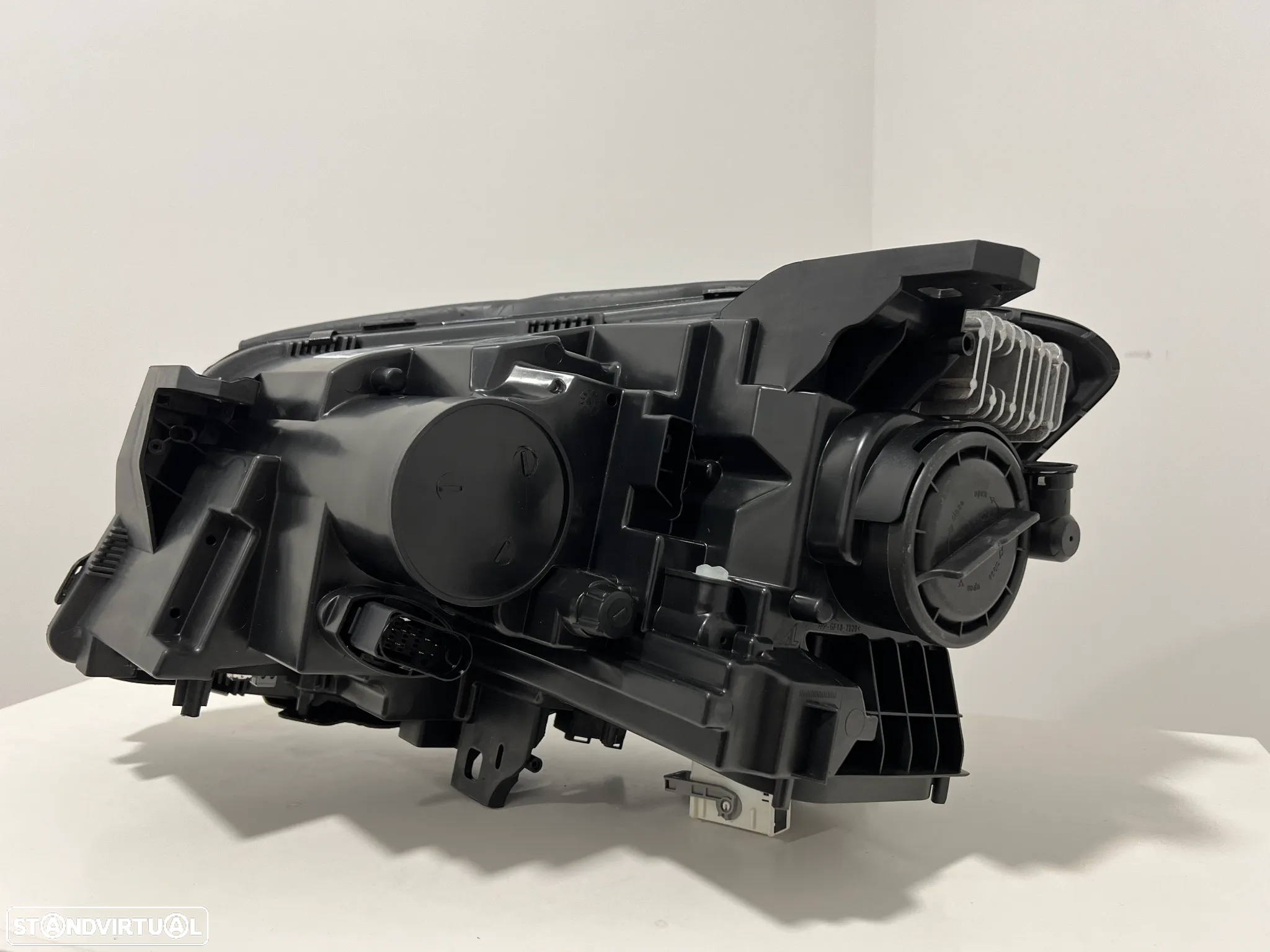 Farol Otica Original Mercedes GLA X156 Bi-Xenon lado Direito - 4