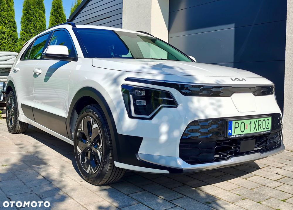 Kia Niro 64kWh M - 4