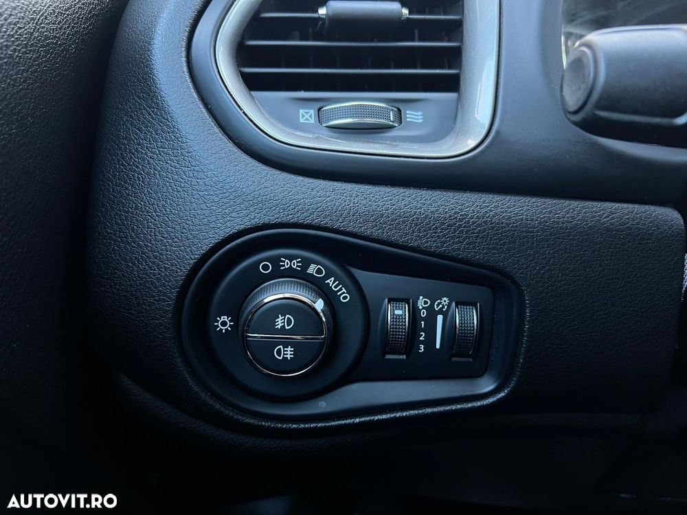 Jeep Renegade 1.3 T-GDI Limited - 27