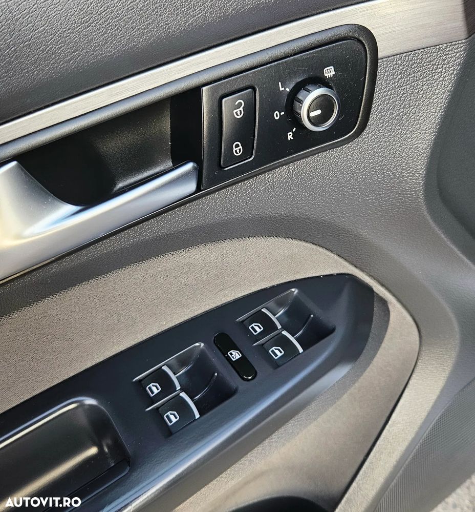 Volkswagen Touran - 10