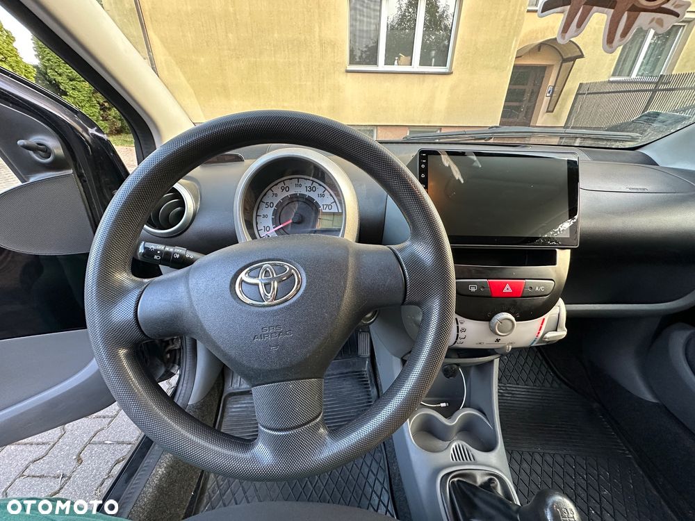 Toyota Aygo Blue - 9