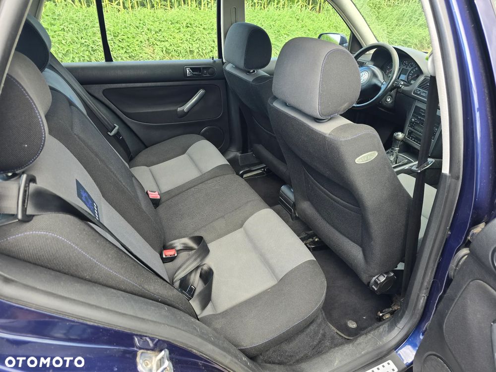 Volkswagen Golf - 11
