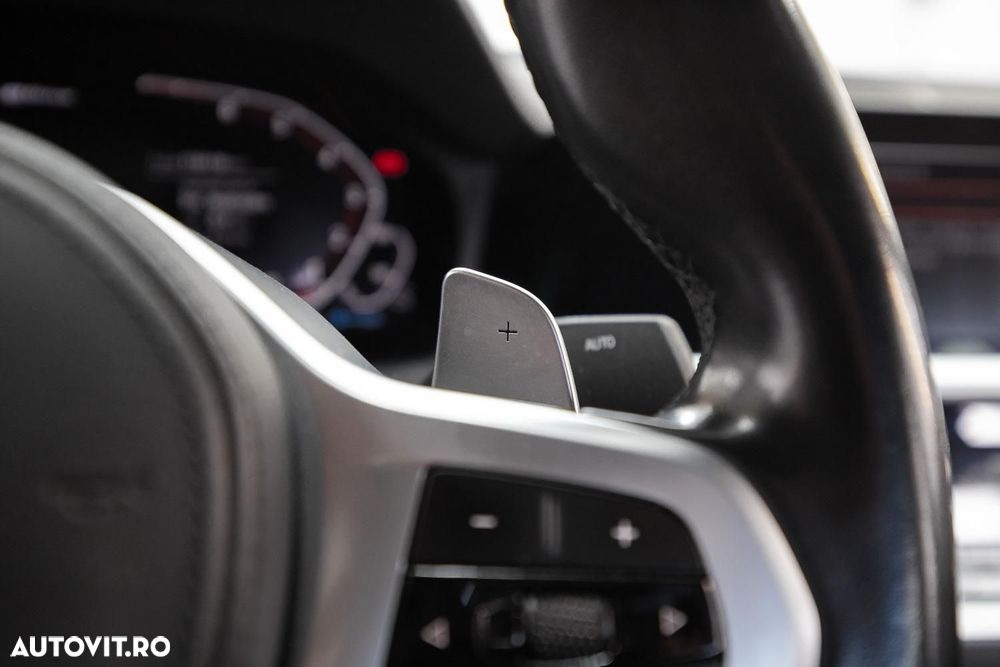 BMW Seria 3 320e Aut. - 28