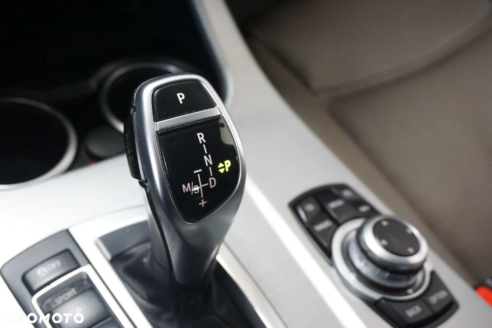 BMW X3 xDrive35d - 34