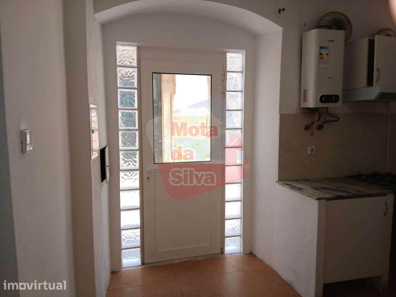 Excelente Apartamento T2 no Centro histórico de Portalegre - Grande imagem: 3/18