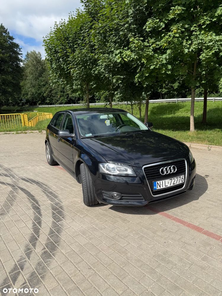 Audi A3 Sportback 1.6 TDI DPF Ambiente - 1