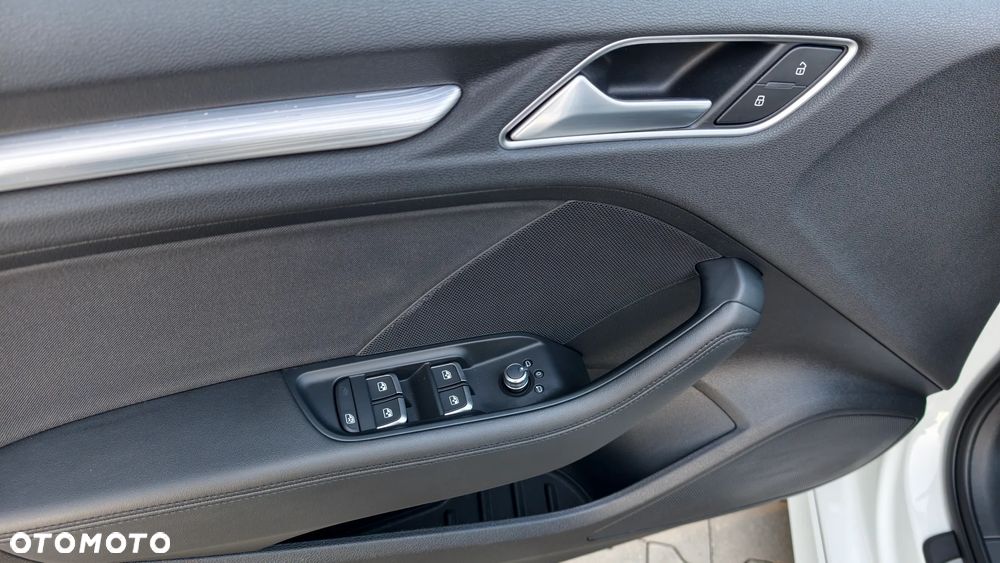 Audi A3 Limousine 1.6 TDI (clean diesel) S line Sportpaket - 36