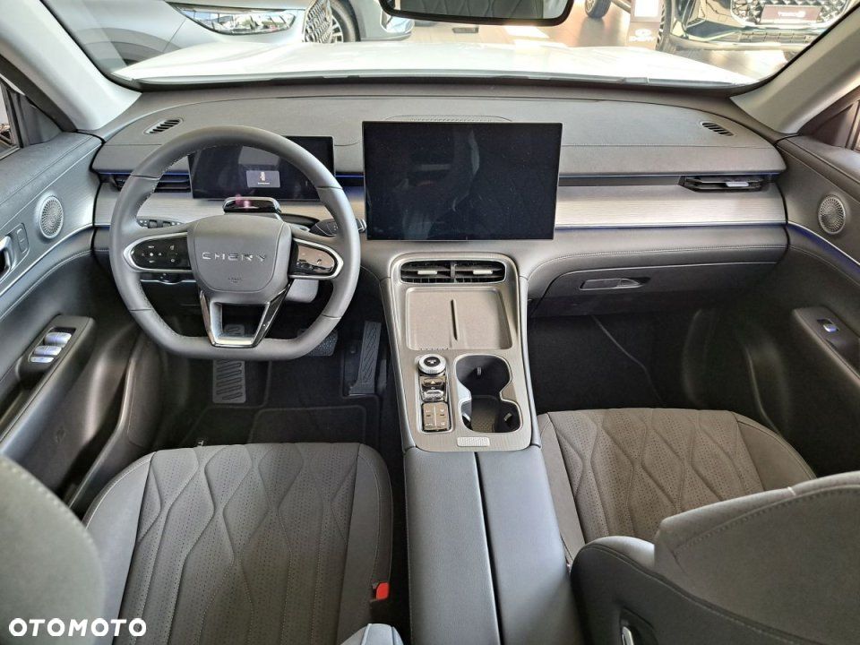 Chery Tiggo 8 - 10