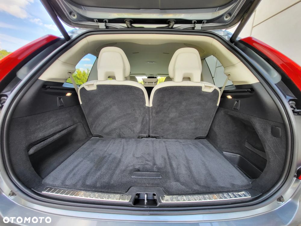 Volvo XC 90 D5 SCR AWD Inscription 7os - 19