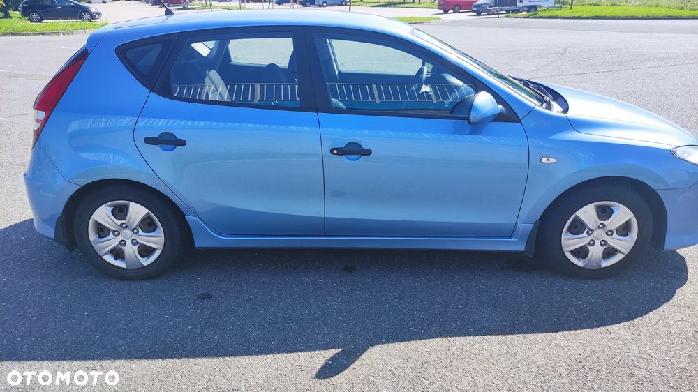 Hyundai i30 1.4 Classic + - 10